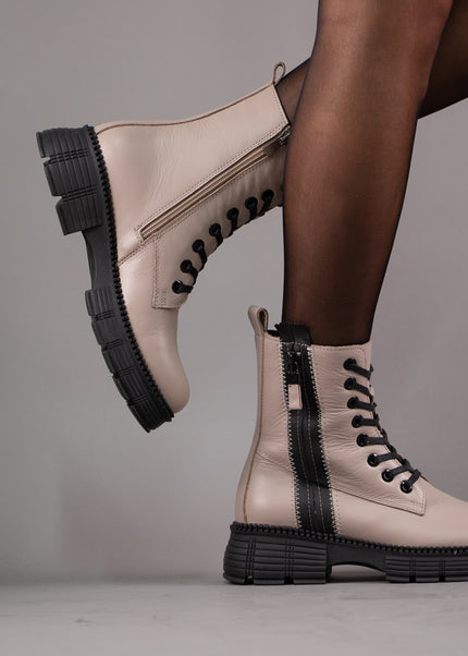 Ghete piele naturala- LUIZA