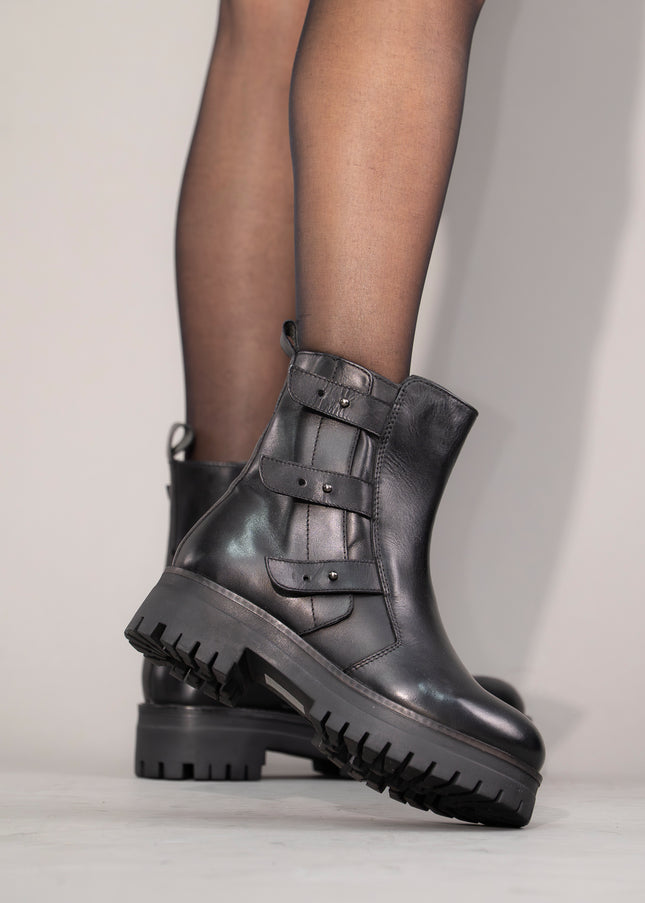 Ghete piele naturala- IVA